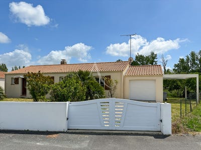 /international/fr/le-perrier-pays-de-la-loire-310108211839/
