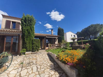 /international/fr/poussan-languedoc-roussillon-310107966709/