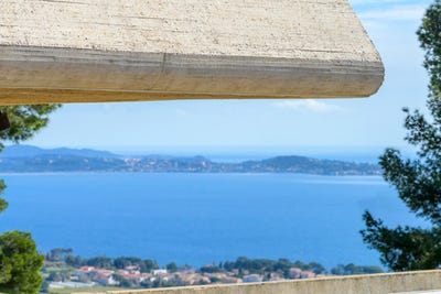 /international/fr/carqueiranne-hh-15726037-carqueiranne-provence-alpes-cote-d-azur-310100953810/
