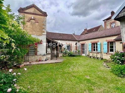 /international/fr/thorigny-sur-oreuse-burgundy-310100175050/?lang=en