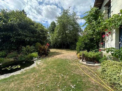 /international/fr/saumur-pays-de-la-loire-310101381664/?lang=en