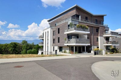 /international/fr/saint-julien-en-genevois-rhone-310108994444/