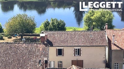 /international/fr/confolens-charente-310107642381/