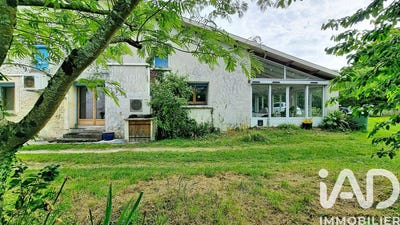 /international/fr/saint-dizant-du-gua-charente-310108128264/