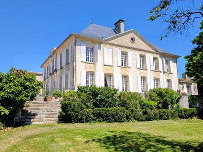 /international/fr/saint-emilion-aquitaine-310110359424/