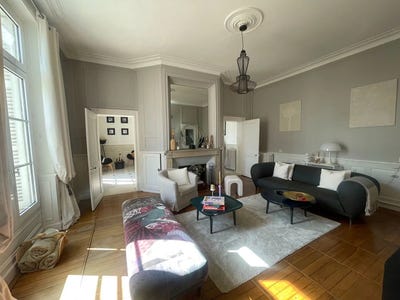 /international/fr/tours-rhone-310100521803/