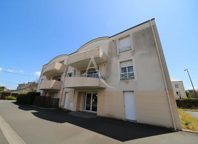 /international/fr/trelaze-pays-de-la-loire-310106408029/