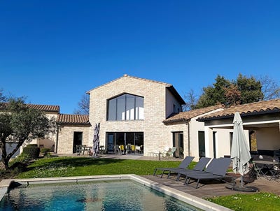 /international/fr/bourg-saint-andeol-rhone-310106710849/