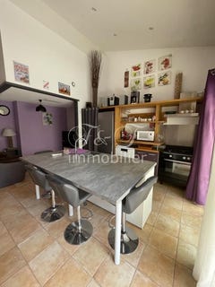 /international/fr/cabrieres-d-avignon-provence-alpes-cote-d-azur-310100607364/?lang=zh-tw