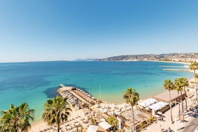 /international/fr/juan-les-pins-juan-les-pins-provence-alpes-cote-d-azur-310108155392/