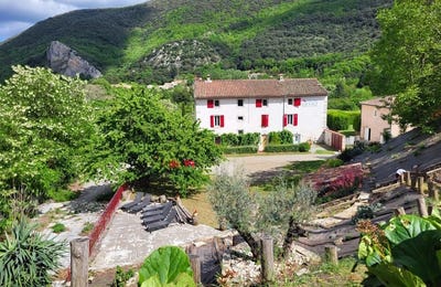 /international/fr/olargues-languedoc-roussillon-310109637202/