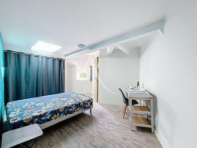 /international/fr/angers-pays-de-la-loire-310108670747/