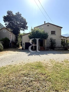 /international/fr/buis-les-baronnies-rhone-310109946440/