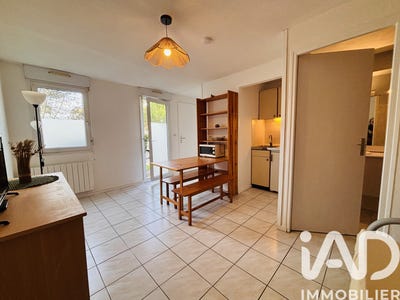 /international/fr/la-rochelle-franche-comte-310104097897/