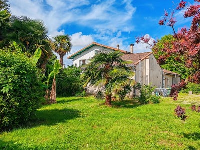 /international/fr/floirac-charente-310108428577/