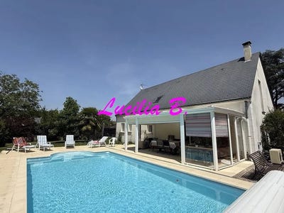 /international/fr/saint-avertin-centre-val-de-loire-310100170346/
