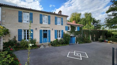 /international/fr/sainte-hermine-pays-de-la-loire-120094224966/?lang=en