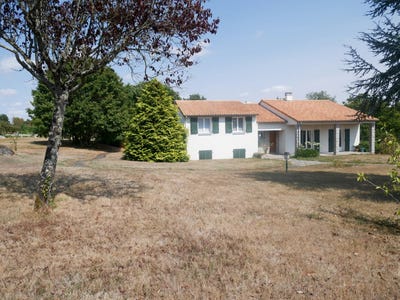 /international/fr/nueil-les-aubiers-charente-310101999295/