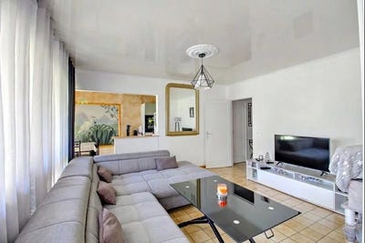 /international/fr/les-mureaux-ile-de-france-310108328812/