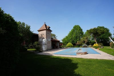 /international/fr/clairac-aquitaine-310107709838/