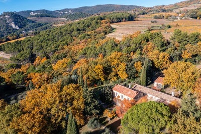 /international/fr/lafare-hh-15613872-lafare-provence-alpes-cote-d-azur-310100952539/