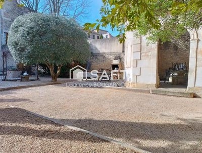 /international/fr/roquemaure-languedoc-roussillon-310106067780/
