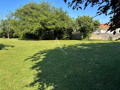 /international/fr/fontenay-le-comte-pays-de-la-loire-310109091916/