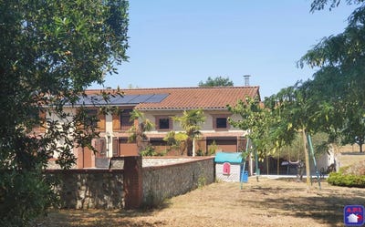 /international/fr/montaut-midi-pyrenees-310100937064/