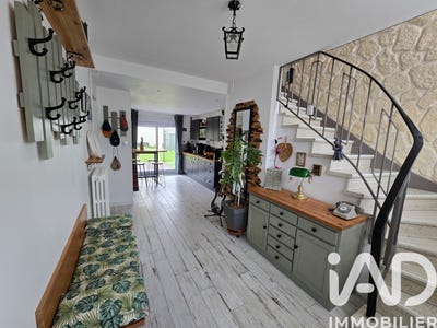 /international/fr/la-rochelle-franche-comte-310104886890/