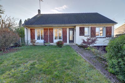 /international/fr/maintenon-centre-val-de-loire-310106447404/