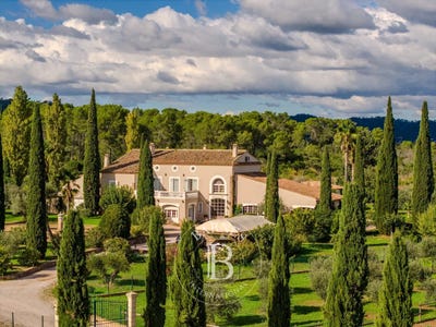 /international/fr/gonfaron-provence-alpes-cote-d-azur-310108597094/