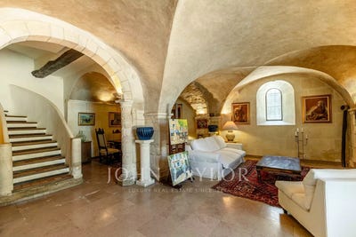 /international/fr/oppede-provence-alpes-cote-d-azur-310100441326/