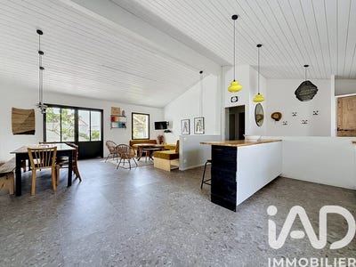 /international/fr/la-couarde-sur-mer-charente-310108044567/