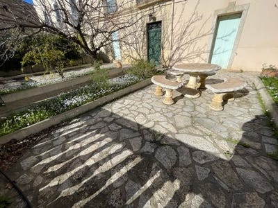 /international/fr/roujan-languedoc-roussillon-310108249186/