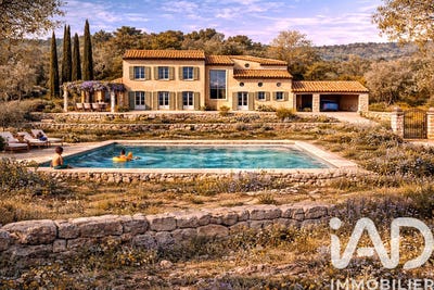 /international/fr/fayence-provence-alpes-cote-d-azur-310108211710/