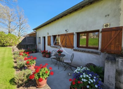 /international/fr/bains-sur-oust-brittany-310104476854/