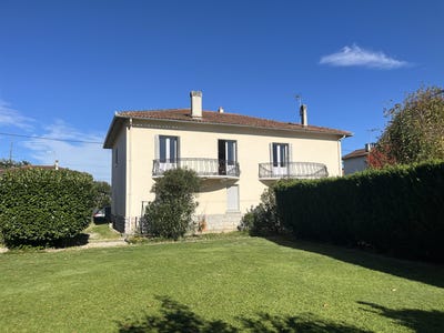 /international/fr/saint-gaudens-midi-pyrenees-310108138740/