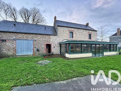 /international/fr/mezangers-pays-de-la-loire-310105207818/