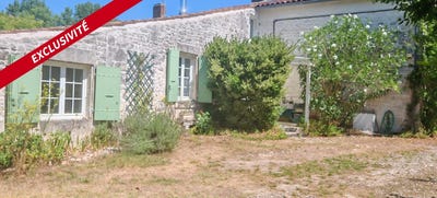 /international/fr/port-d-envaux-charente-310109458112/