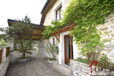 /international/fr/pompierre-sur-doubs-franche-comte-310097767258/