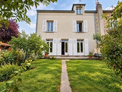 /international/fr/alencon-la-basse-normandie-310110094439/
