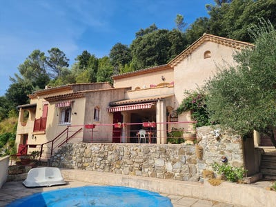 /international/fr/anduze-languedoc-roussillon-310110164989/