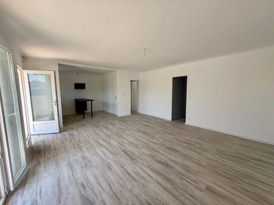 /international/fr/lunel-languedoc-roussillon-310101227189/