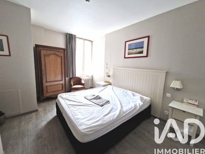 /international/fr/chateaugiron-brittany-310105988818/