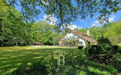 /international/fr/poigny-la-foret-ile-de-france-310100605914/