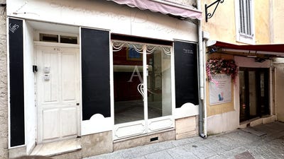/international/fr/greoux-les-bains-provence-alpes-cote-d-azur-310120492087/