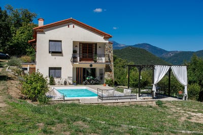 /international/fr/serralongue-languedoc-roussillon-310119973159/