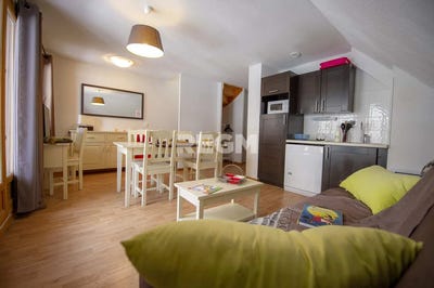 /international/fr/besse-et-saint-anastaise-auvergne-310100992755/
