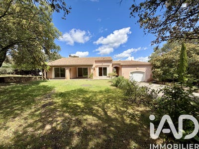 /international/fr/caveirac-languedoc-roussillon-310107739657/