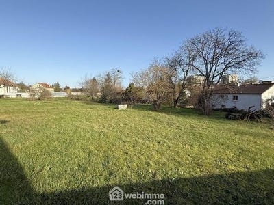 /international/fr/rue-du-cherche-midi-poitiers-charente-310106294286/